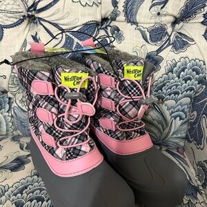 Western Chief Pink and Gray Kids Snow Boots